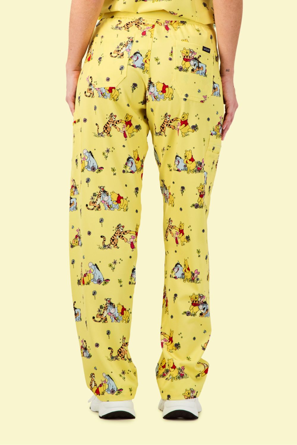 Disney’s Winnie the Pooh and Friends Women’s Cargo Scrub Pants, Favourite Day
