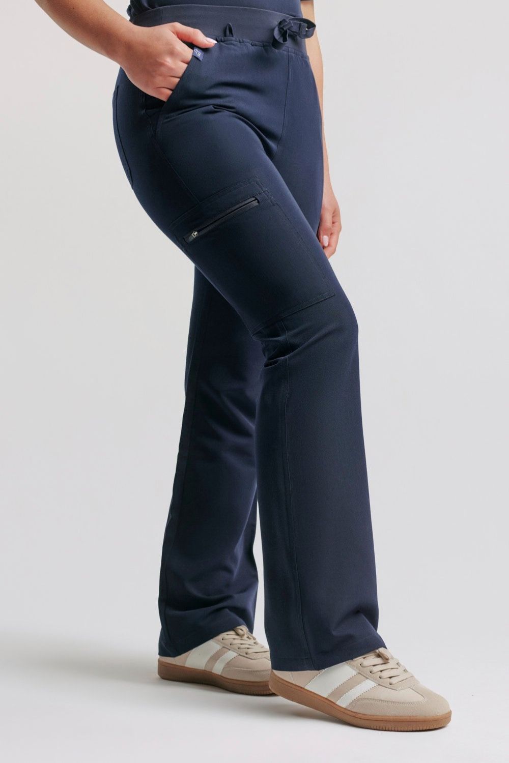 [Navy]